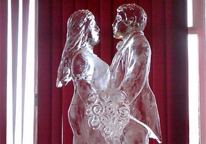 Wedding ice sculpture