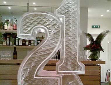 Picture of a 21st birthday ice sculpture