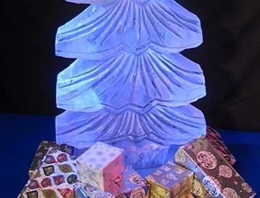 Image of a ice sculpture shaped like a Christmas tree