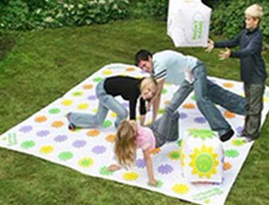 Hire Get Knotted Garden Game