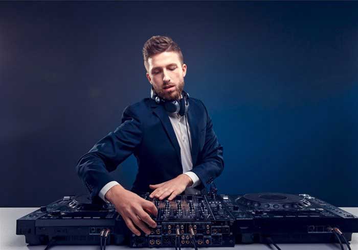 DJs for weddings