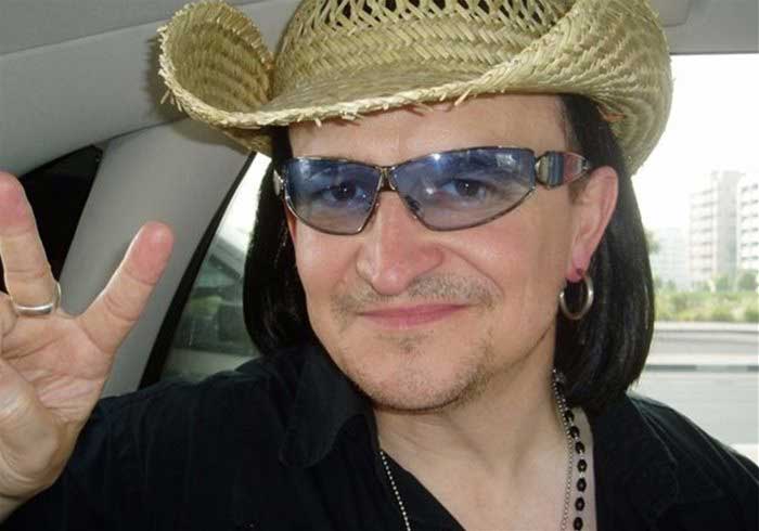 A lookalike of the singer Bono