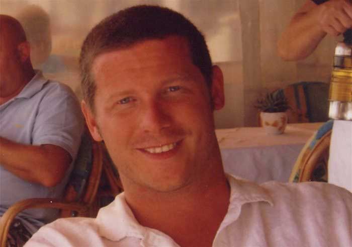 Image of a lookalike of Dermot O'Leary