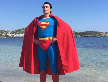 A lookalike of the comic hero Superman